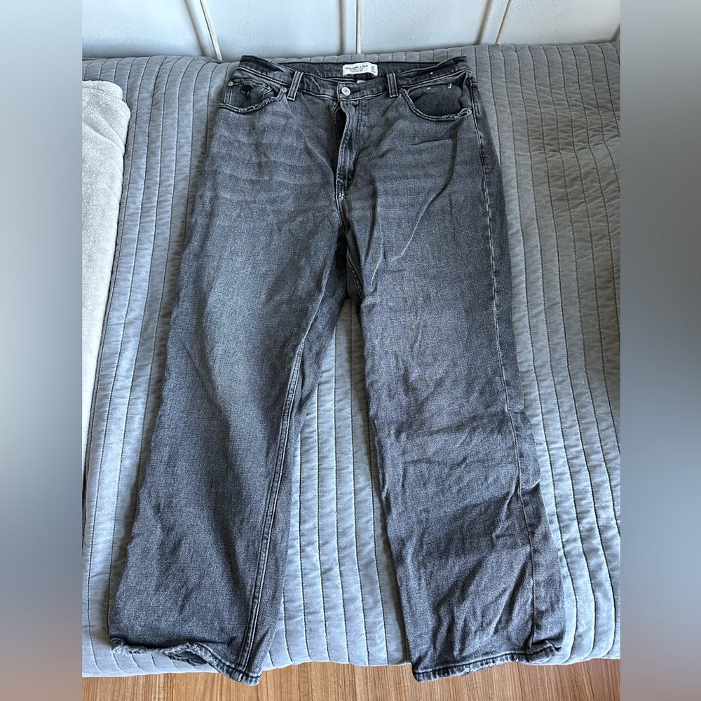 Abercrombie High Rise Curve Love Grey Jeans